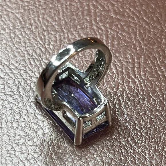 Purple CZ Costume Cocktail Ring - Picture 5 of 9